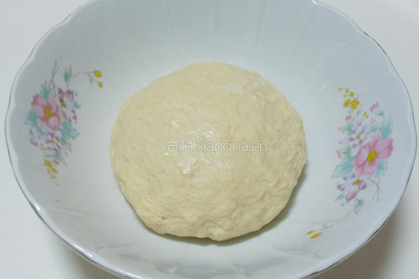 红豆甜心面包的做法图解1
