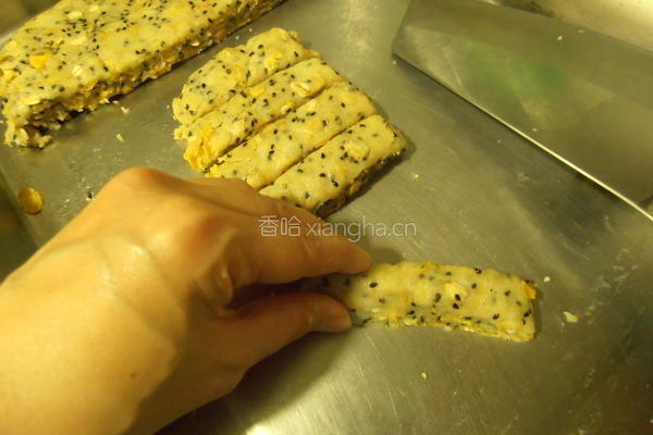 芝麻麦片硬饼干的做法图解7