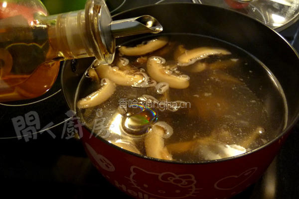 菠菜冬菇汤的做法图解3
