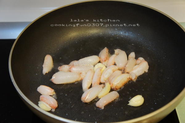 蟹肉炒蛋的做法图解2