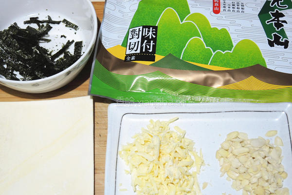 海苔乳酪杏仁酥的做法图解1