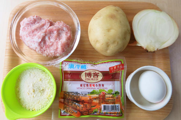 热狗橄榄球可乐饼的做法图解1