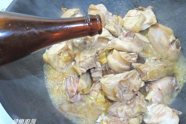 桂圆黑枣麻油鸡的做法图解6