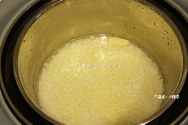 冬瓜蛤蛎蟹肉炊饭的做法图解3