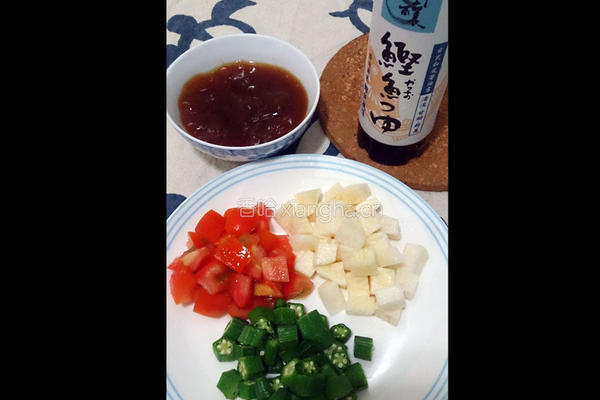 日式凉拌秋葵的做法图解1