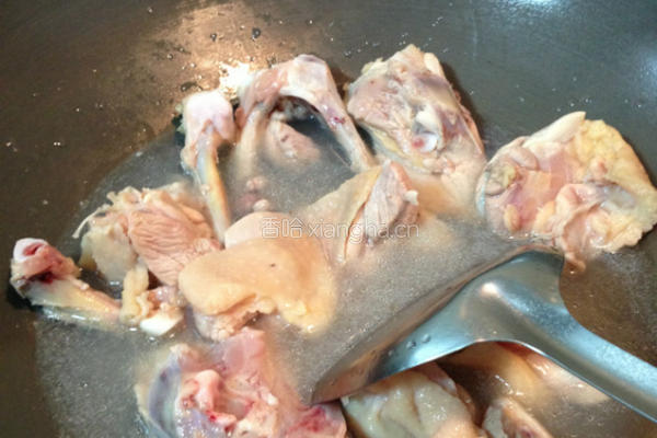 柿饼鸡汤的做法图解2