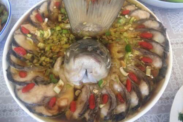 孔雀开屏鱼的做法图解4