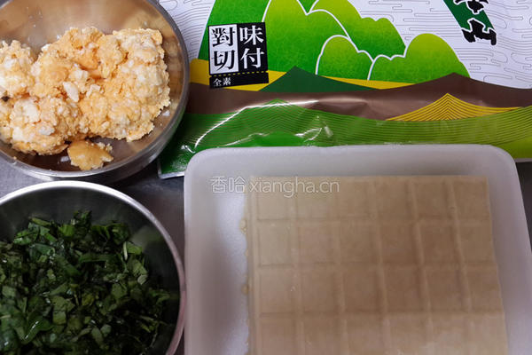 金沙豆腐海苔球的做法图解2