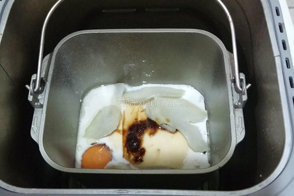 葱花乳酪面包的做法图解1