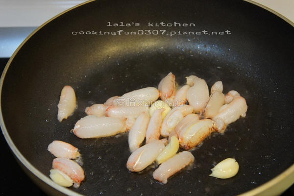 蟹肉炒蛋的做法图解2