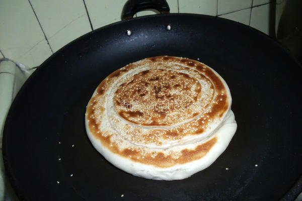 海苔肉松芝麻大饼的做法图解6
