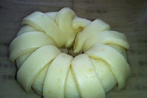红豆牛奶花型面包的做法图解10