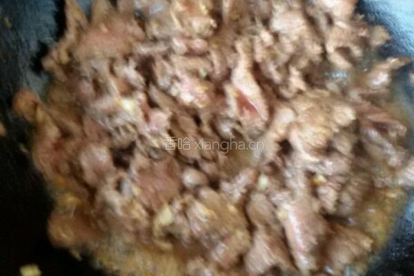 大葱爆牛肉的做法图解3