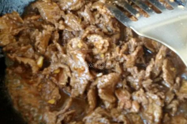 大葱爆牛肉的做法图解4