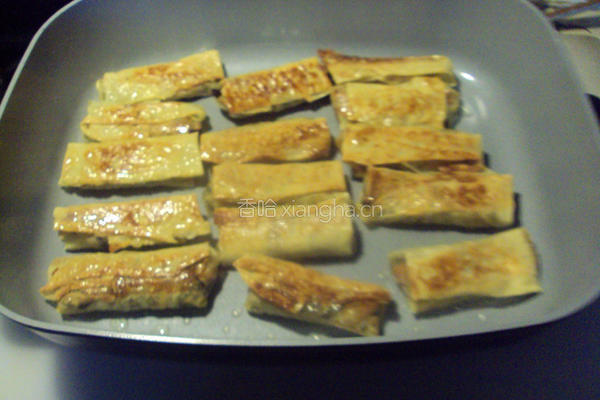 金针菇腐皮卷的做法图解4