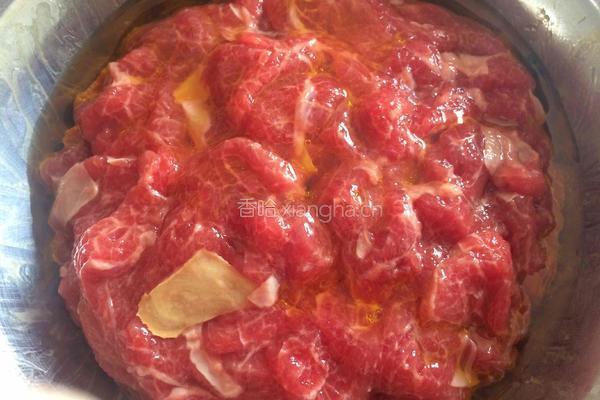 孜然嫩牛肉的做法图解3