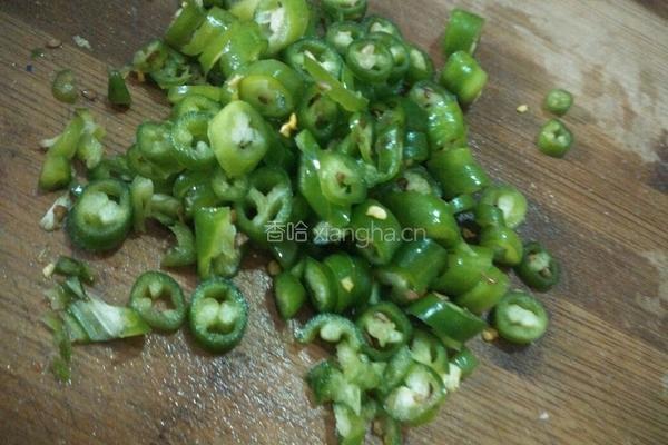 青花椒酸菜鱼的做法图解3