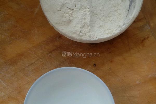 奶香馒头椒盐花卷的做法图解11
