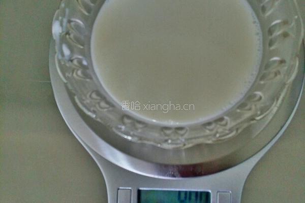 戚风蛋糕的做法图解4