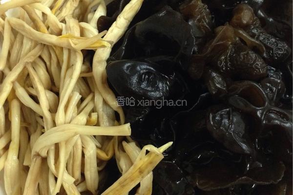 三鲜烤麸的做法图解2
