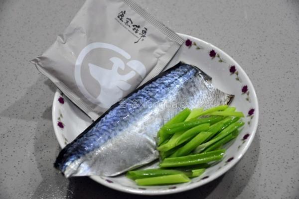 鲭鱼冬菇粥的做法图解4