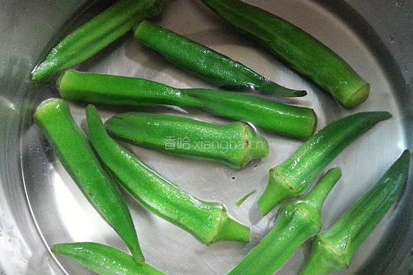 秋葵冷豆腐的做法图解3