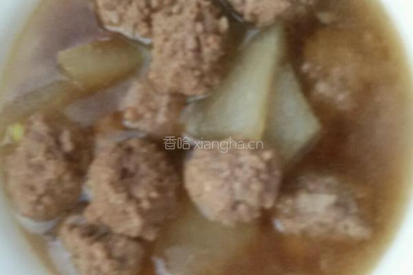 羊肉丸子氽冬瓜。