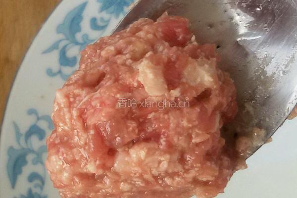 羊肉丸子氽冬瓜。的做法图解4