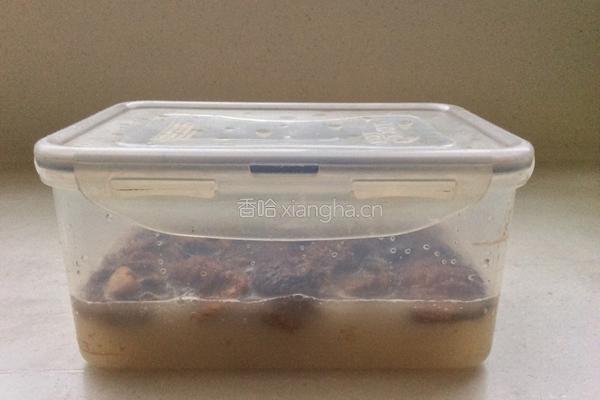 快速泡发香茹的做法图解4