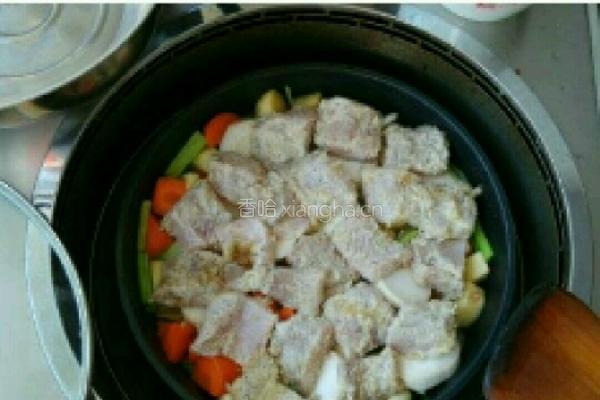 三汁焖锅的做法图解1