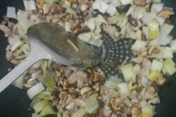 蚂蚁上树的做法图解1
