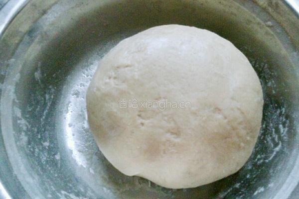 韭菜盒子的做法图解1