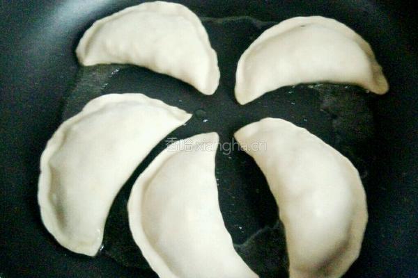 韭菜盒子的做法图解7
