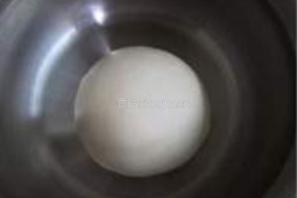 牛肉汉堡的做法图解1