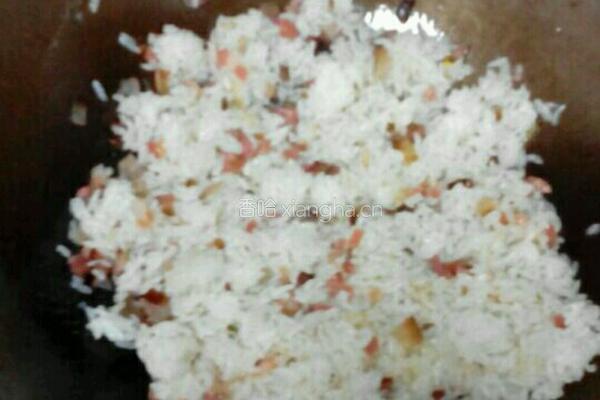 腊肉炒饭的做法图解3