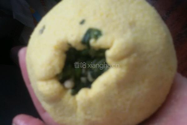 玉米面菜团子。的做法图解7