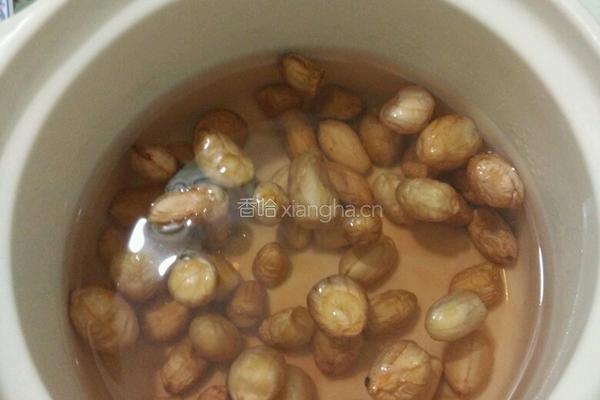 桂圆红枣排骨汤的做法图解2