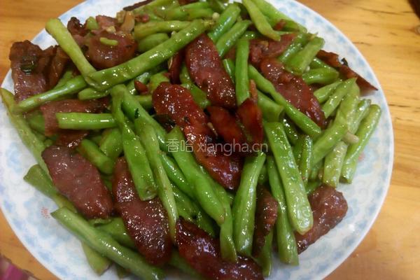 四季豆炒腊肠的做法图解4