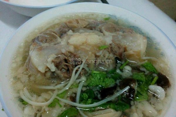 牛尾杂菌汤