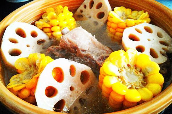 玉米排骨汤的做法图解3