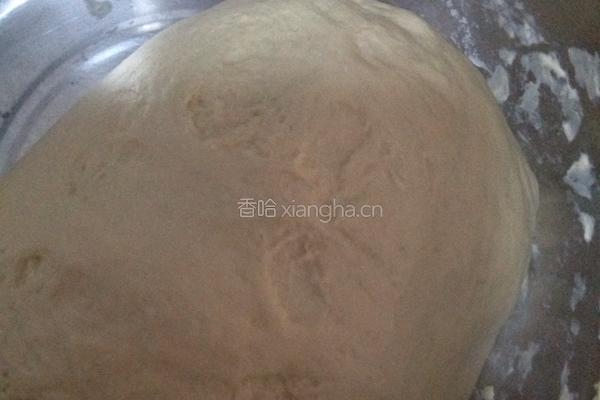 荠菜肉包子的做法图解1
