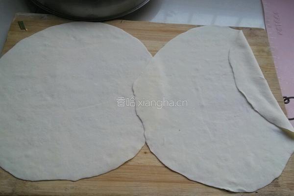 韭菜鸡蛋饼的做法图解3