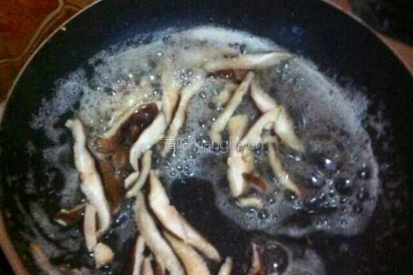 红烧豆腐煲的做法图解3