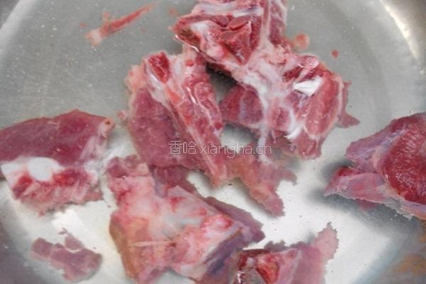 土茯苓淮山汤的做法图解1