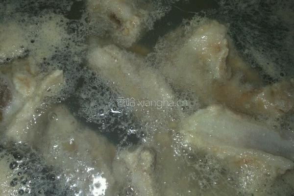 香菇山药排骨汤的做法图解4