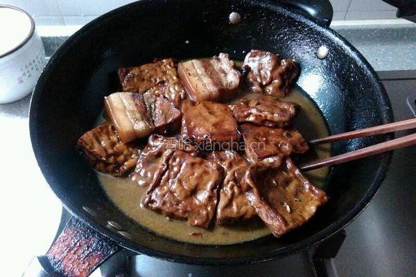 即溶茶卤香干的做法图解1