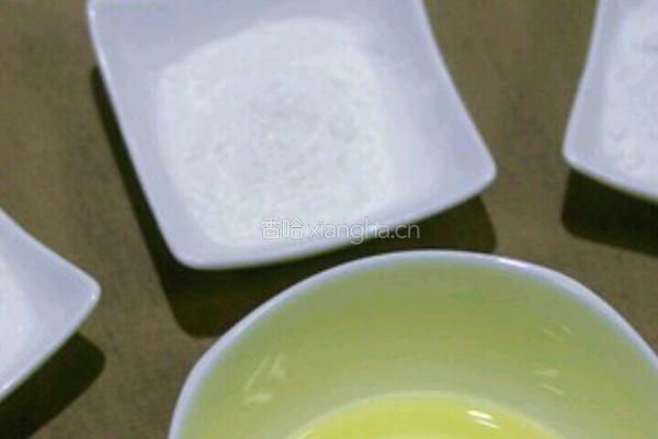 蛋白糖的做法图解1