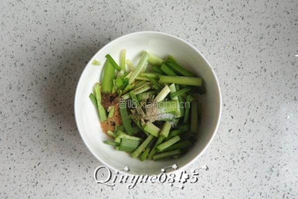 韭菜面片的做法图解4