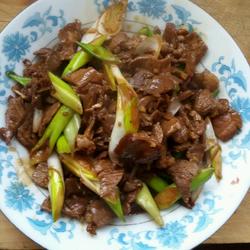 大葱爆羊肉。的做法[图]