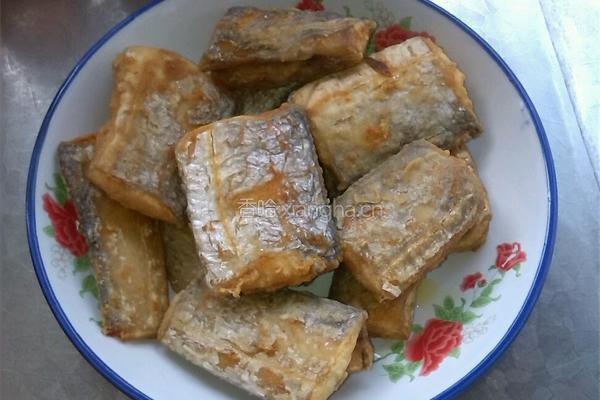 豆瓣酱烧带鱼的做法图解4